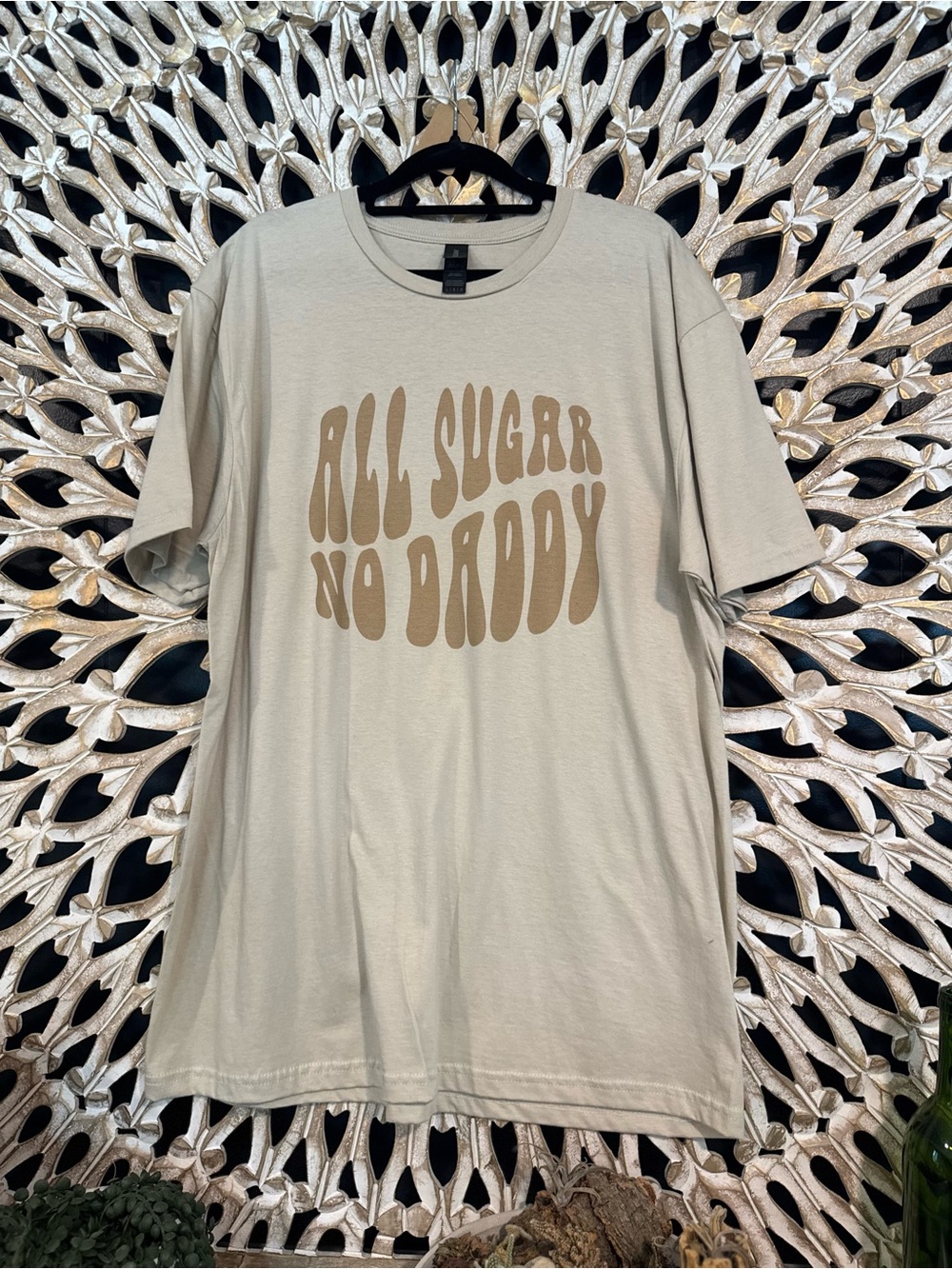 ALL SUGAR NO DADDY graphic Gildan tee! Retro, groovy!